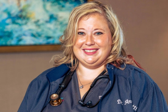 Dr. Annelise Nicoletti